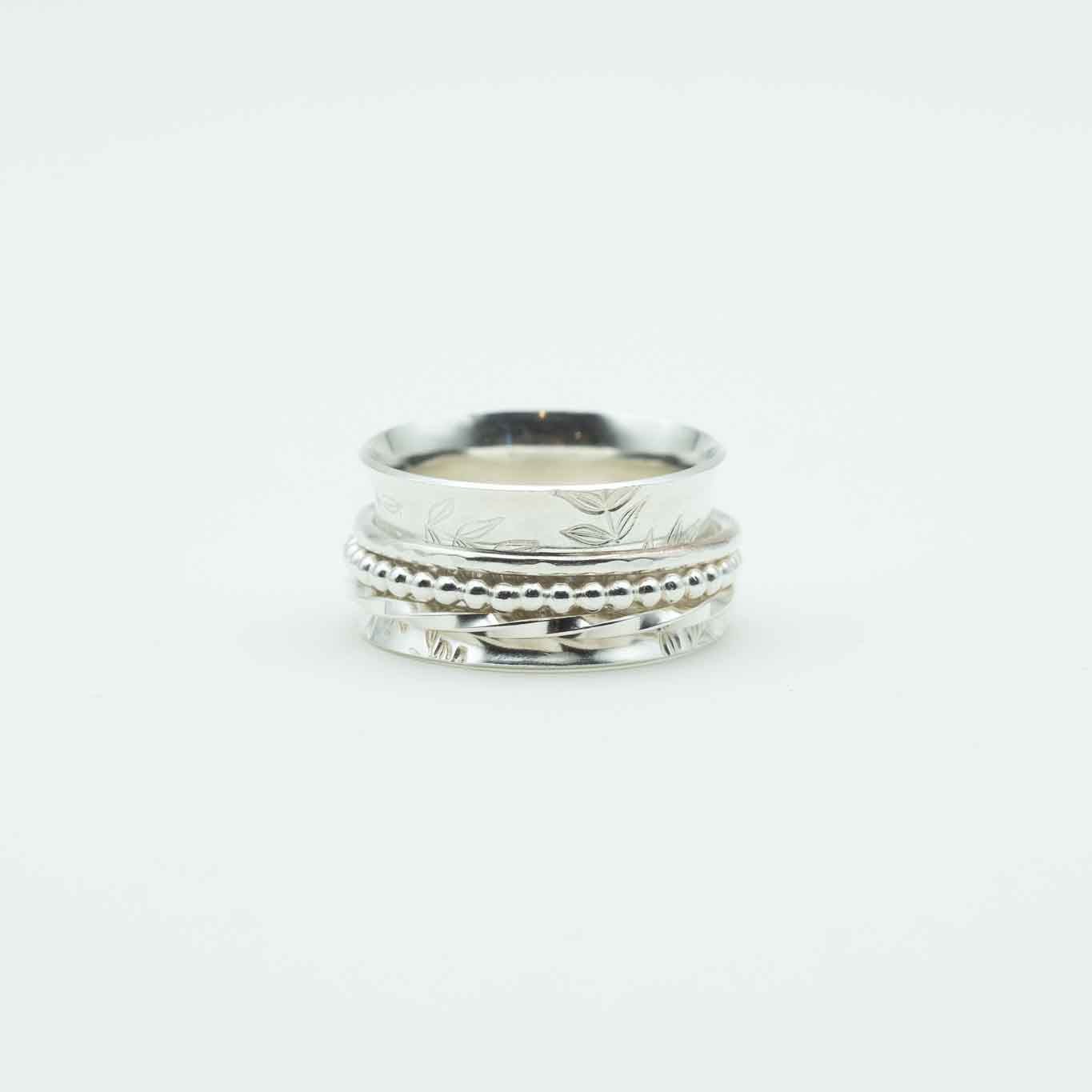 Sprig Spinner Ring