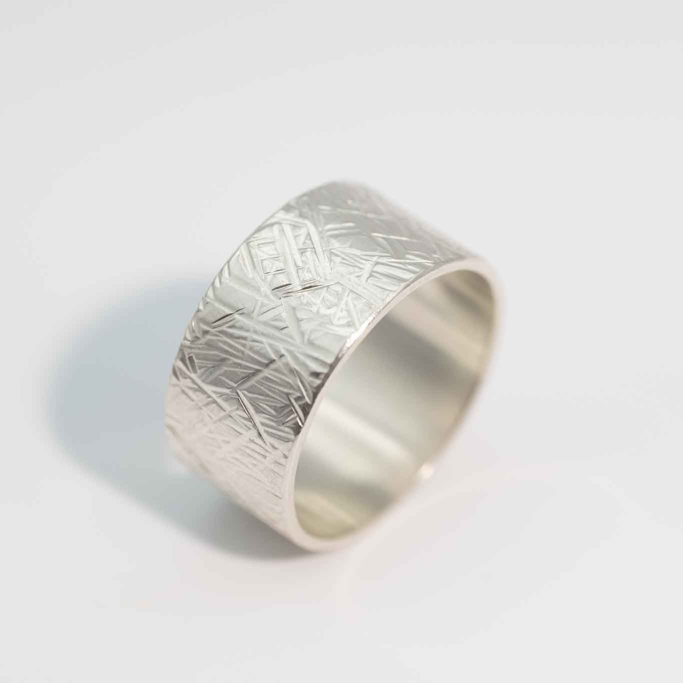 Notch Ring